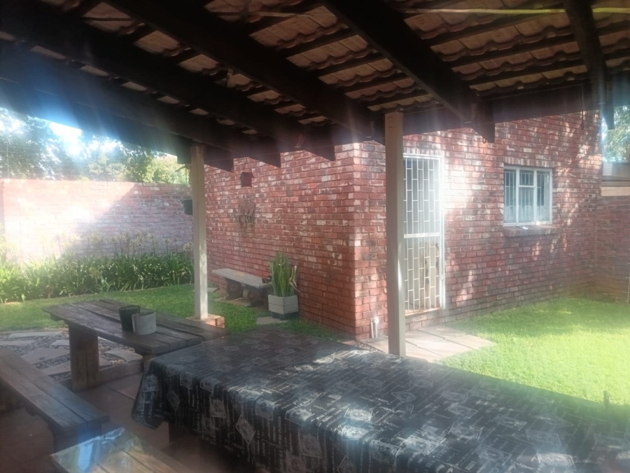 3 Bedroom Property for Sale in Rhodesdene Northern Cape